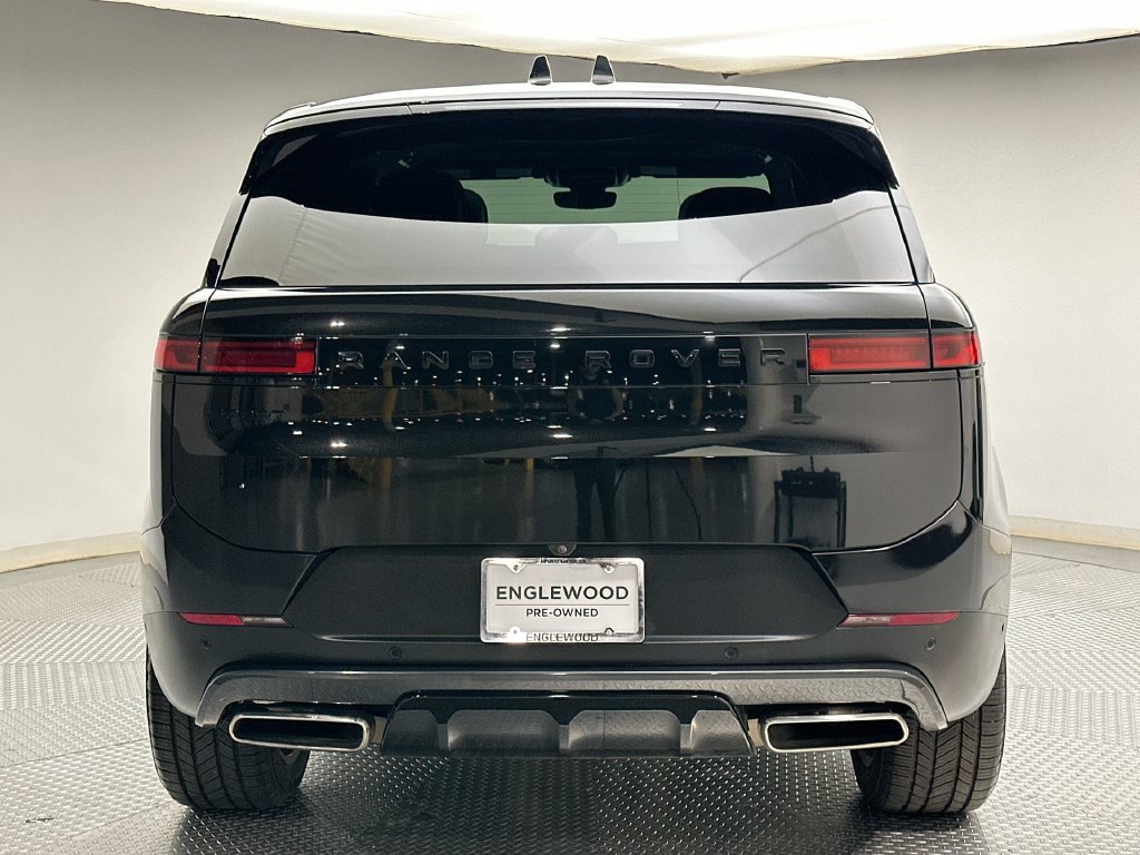 Used 2024 Land Rover Range Rover Sport SE AWD/4WD image 12