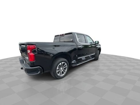 Used 2023 Chevrolet Silverado 1500 High Country w/ Technology Package AWD/4WD image 8