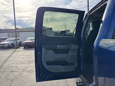 New 2026 Ford F250 XLT w/ XLT Premium Package image 22