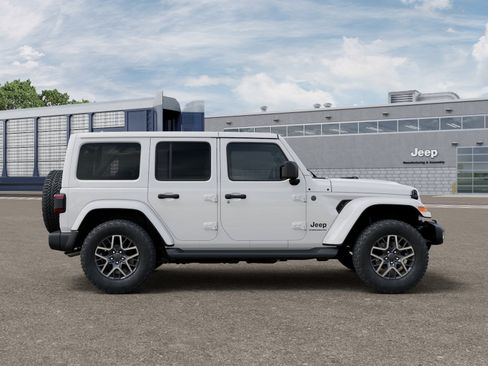 New 2026 Jeep Wrangler Unlimited Sahara AWD/4WD image 12