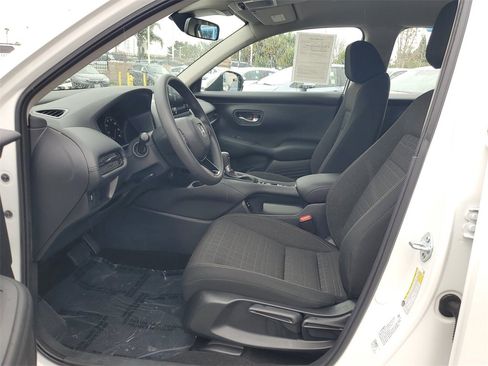 Certified 2025 Honda HR-V LX image 17