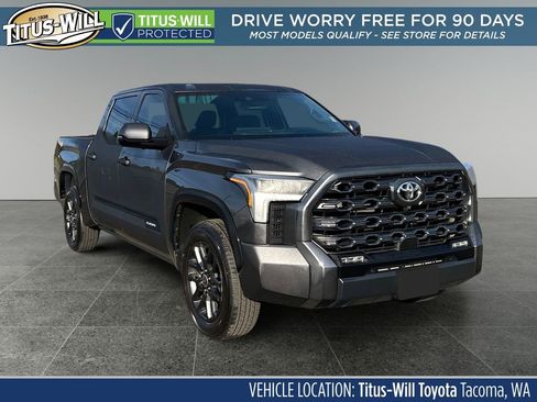 Used 2023 Toyota Tundra Platinum image 1