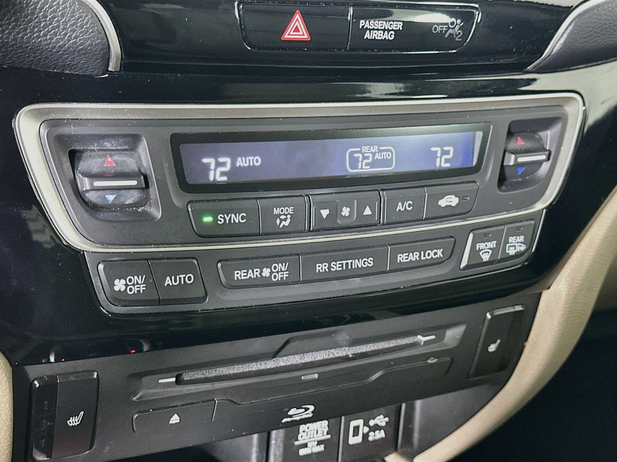 Used 2019 Honda Pilot Touring image 24