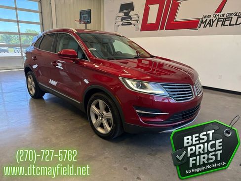 Used 2017 Lincoln MKC Premiere FWD image 1