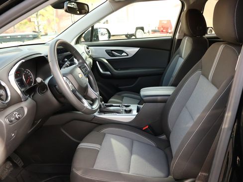 Certified 2024 Chevrolet Blazer LT w/ Convenience Package image 10