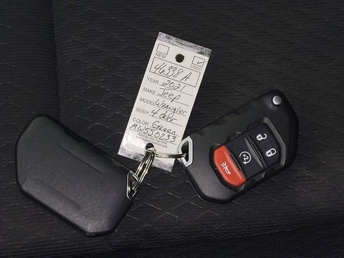 Used 2021 Jeep Wrangler Unlimited Sport S image 32