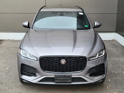 Used 2023 Jaguar F-PACE S image 8