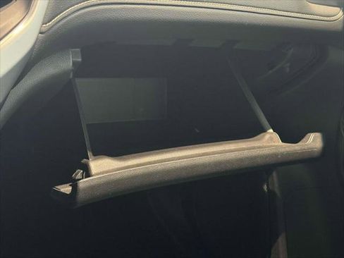 Certified 2023 GMC Acadia SLE image 28