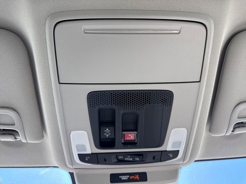 Certified 2025 Honda Accord SE image 27