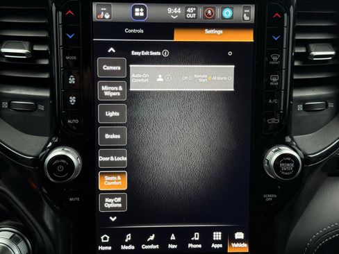 Used 2023 RAM 1500 Limited w/ Body Color Bumper Group image 62