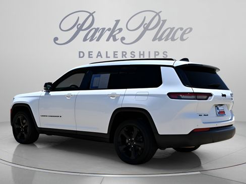 Used 2021 Jeep Grand Cherokee L Laredo AWD/4WD image 3