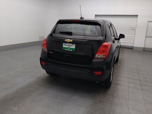 Used 2020 Chevrolet Trax LS FWD image 7