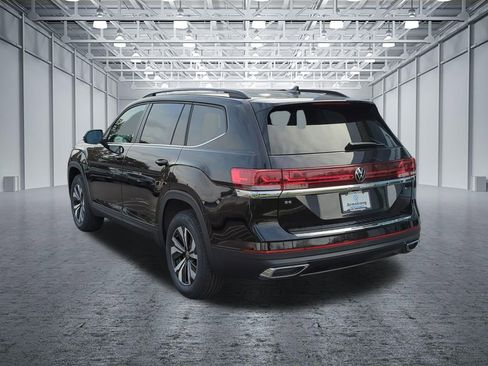 New 2026 Volkswagen Atlas SE image 3