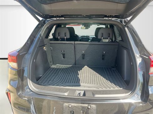 Used 2023 Chevrolet TrailBlazer RS w/ Sun and Liftgate Package image 26
