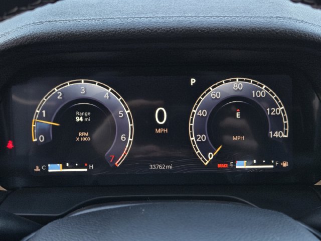Used 2023 Jeep Grand Cherokee Limited AWD/4WD image 17