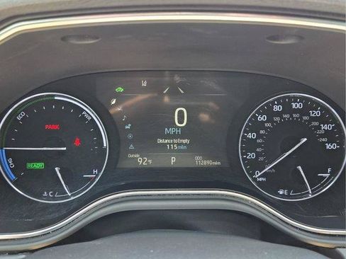 Used 2019 Toyota Avalon XSE FWD image 35