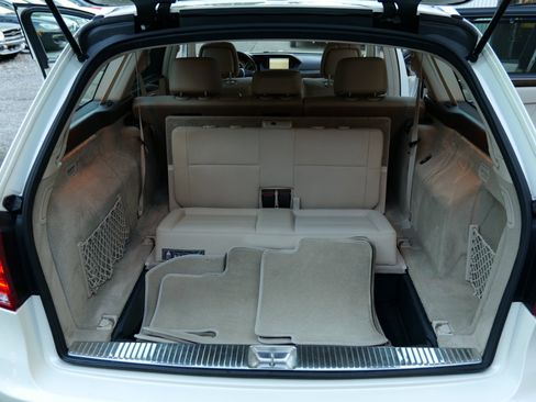 Used 2014 Mercedes-Benz E 350 4MATIC Wagon image 57