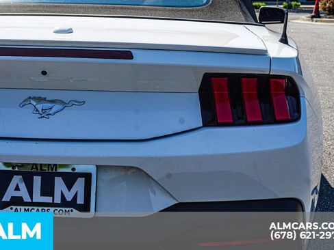 Used 2025 Ford Mustang Premium RWD image 13