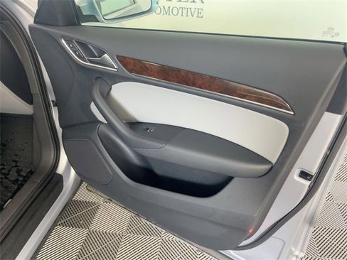 Used 2017 Audi Q3 2.0T Premium Plus w/ Premium Plus Package image 25