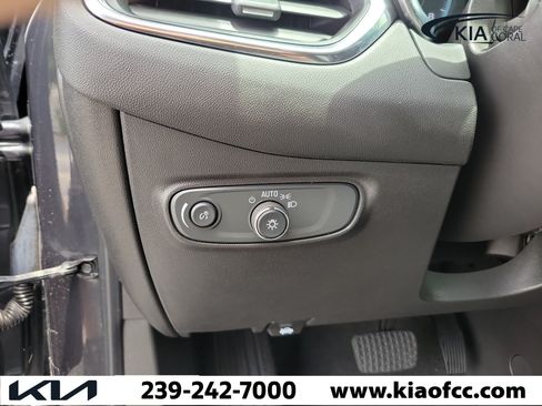 Used 2022 Chevrolet Equinox LS FWD image 22