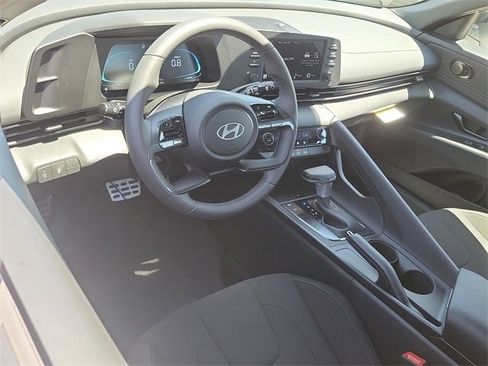 New 2025 Hyundai Elantra Sport image 2