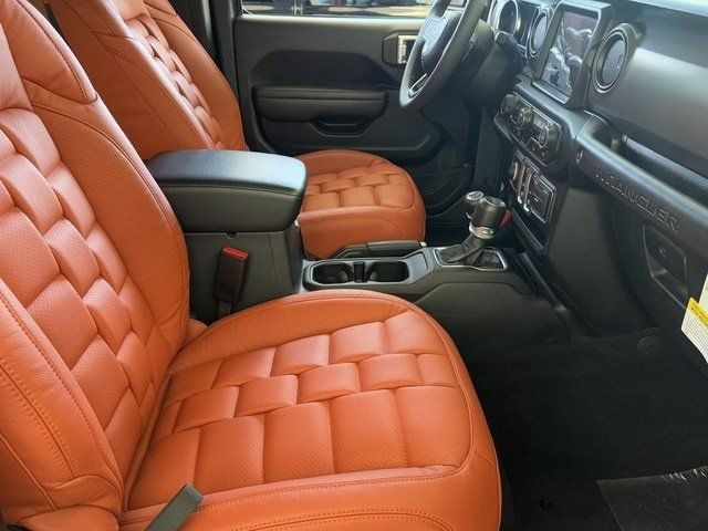 New 2023 Jeep Wrangler Sport AWD/4WD image 24