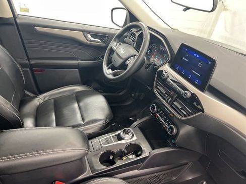 Used 2022 Ford Escape SEL image 25