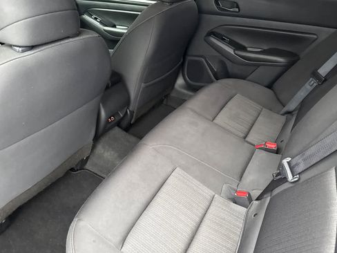 Used 2023 Nissan Altima 2.5 SV image 12