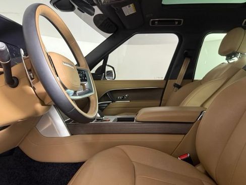 Used 2025 Land Rover Range Rover SE AWD/4WD image 33