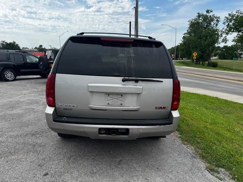 Used 2007 GMC Yukon SLT w/ SLT Preferred Equipment Group AWD/4WD image 6
