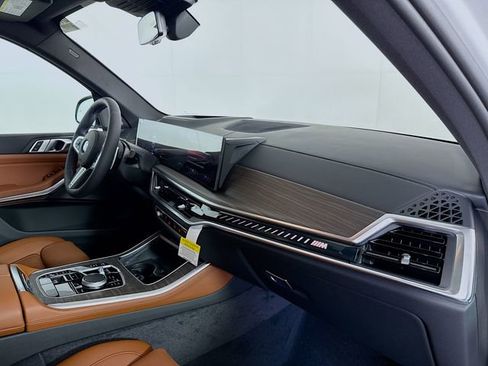 New 2026 BMW X5 M60i w/ Climate Comfort Package image 31