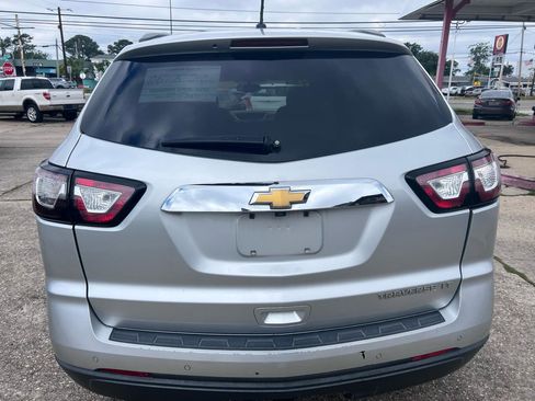 Used 2015 Chevrolet Traverse LT FWD image 7