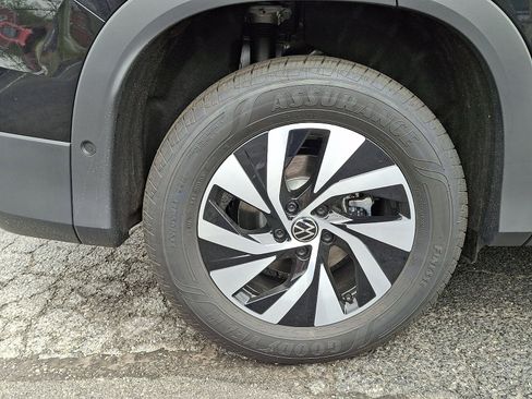 New 2026 Volkswagen Tiguan S AWD/4WD image 5