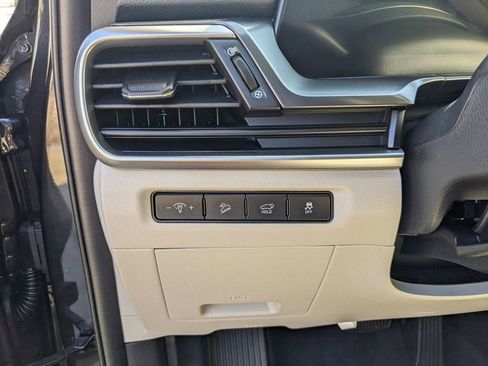 Certified 2025 Kia Telluride S image 28