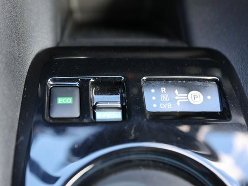 Used 2023 Nissan Leaf SV Plus image 28