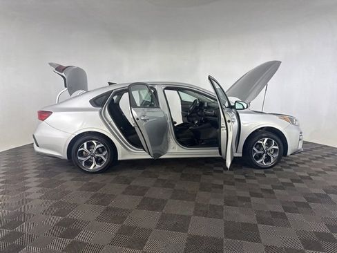 Used 2019 Kia Forte LXS image 13