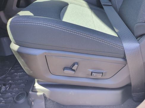 New 2026 RAM 3500 Big Horn AWD/4WD image 14