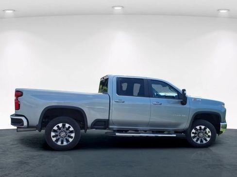 Used 2024 Chevrolet Silverado 2500 LT w/ All Star Edition AWD/4WD image 11
