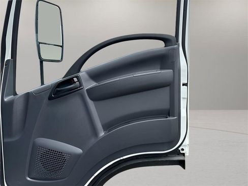 New 2024 Chevrolet Low Cab Forward image 22