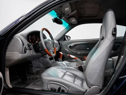 Used 2002 Porsche 911 Turbo AWD/4WD image 18