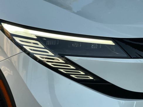 New 2026 Nissan Leaf image 23