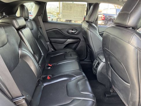 Used 2020 Jeep Cherokee Latitude Plus w/ Cold Weather Group image 34