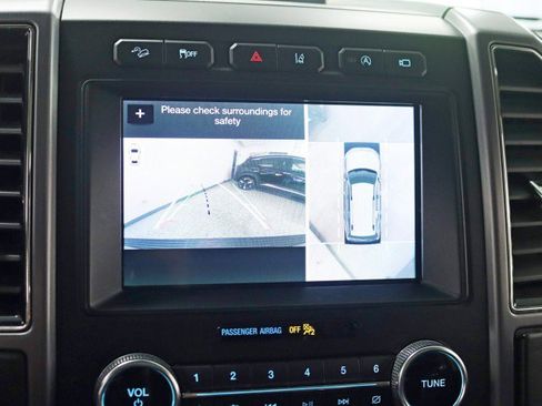 Used 2019 Ford Expedition Platinum AWD/4WD image 21