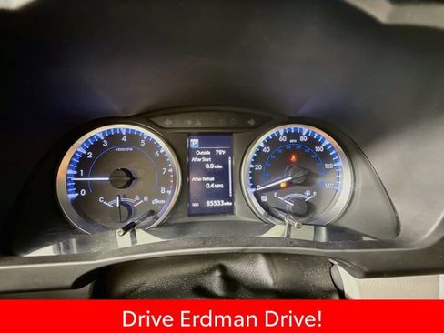 Certified 2018 Toyota Highlander Plus AWD/4WD image 17