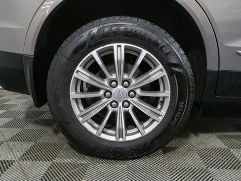 Used 2017 Cadillac XT5 Luxury w/ Driver Awareness Package image 15