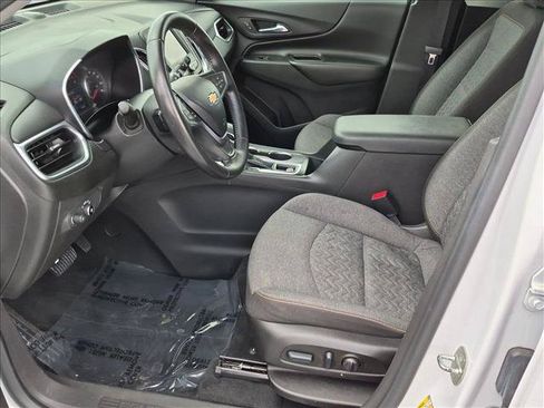 Used 2022 Chevrolet Equinox LT FWD image 15