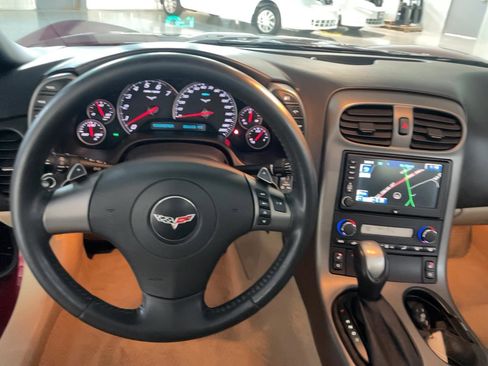 Used 2007 Chevrolet Corvette Convertible w/ Preferred Equipment Group RWD image 13