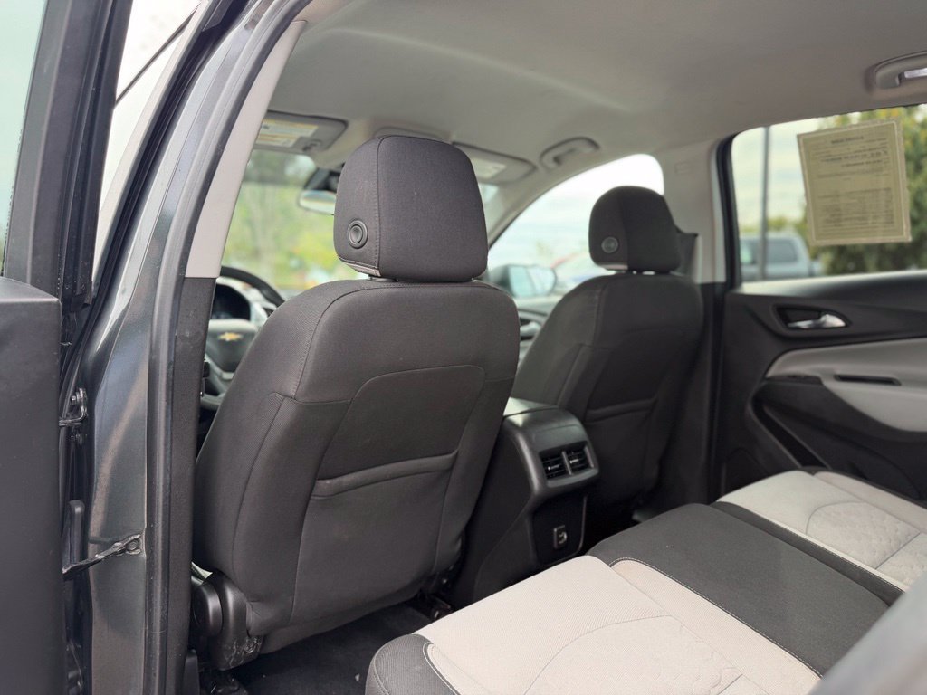 Used 2021 Chevrolet Equinox LS FWD image 20