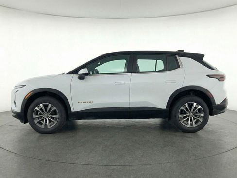 Used 2025 Chevrolet Equinox LT FWD image 5