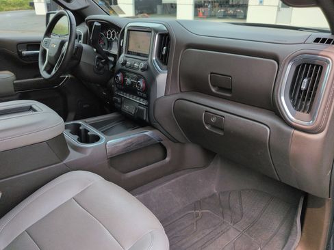 Certified 2021 Chevrolet Silverado 1500 LTZ w/ LTZ Convenience Package II AWD/4WD image 29